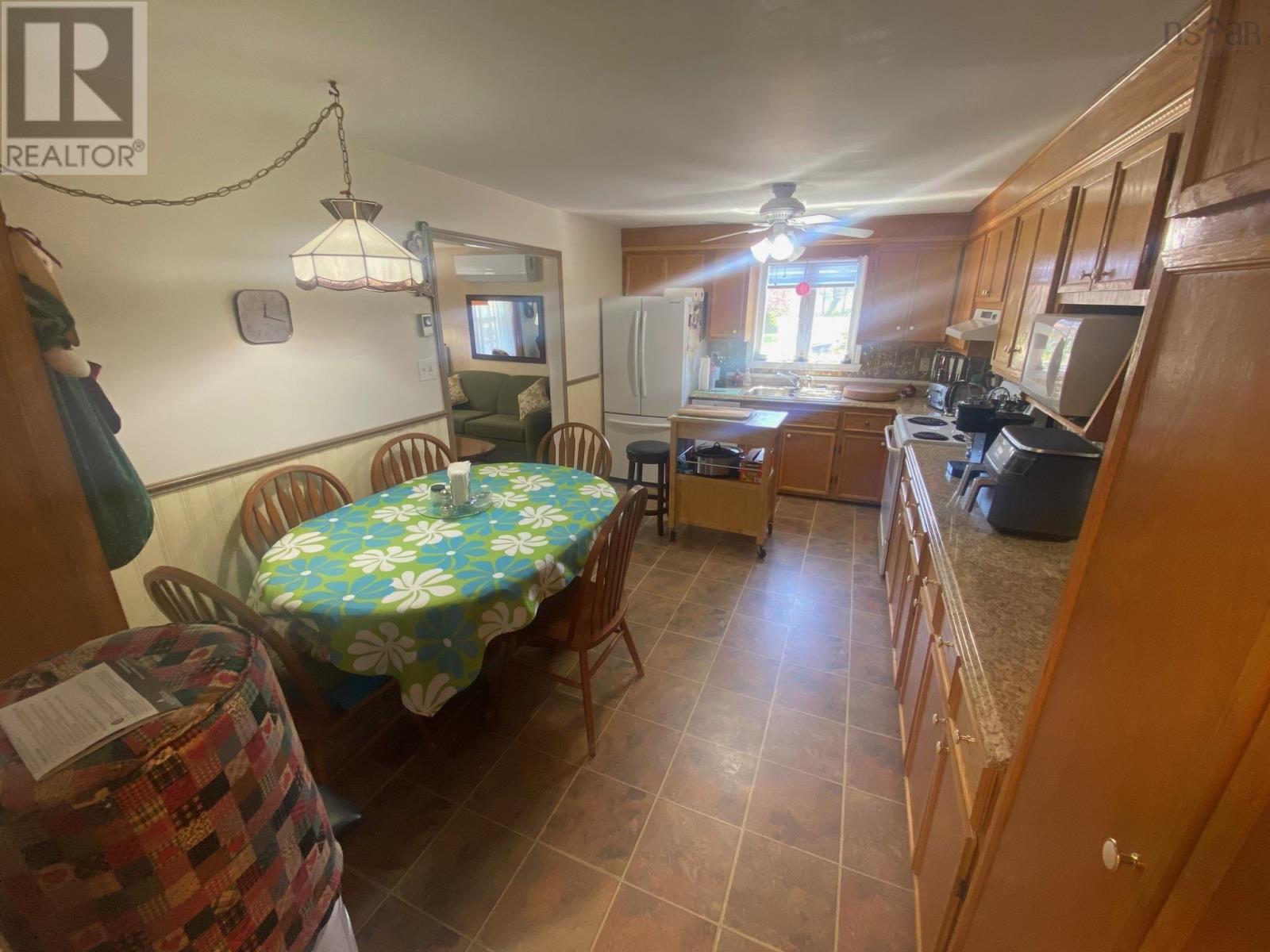 10 Lakeview Drive, St. Peter's, Nova Scotia  B0E 3B0 - Photo 16 - 202412509