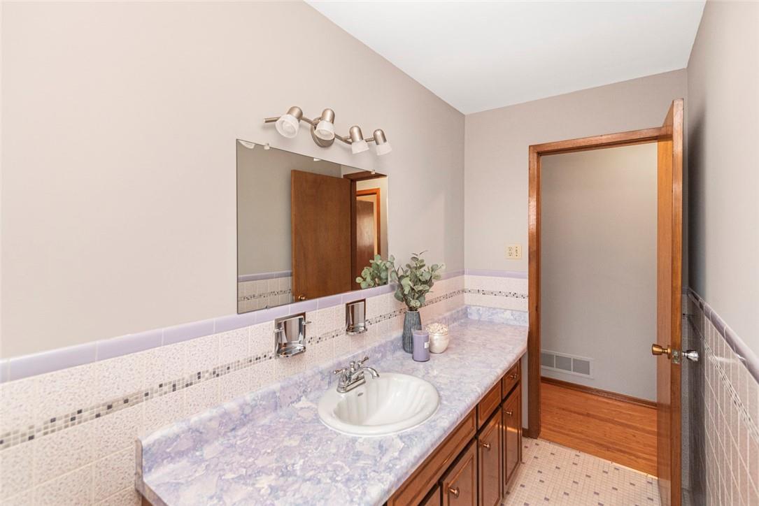 111 Nugent Drive, Hamilton, Ontario  L8H 2N2 - Photo 17 - H4188154