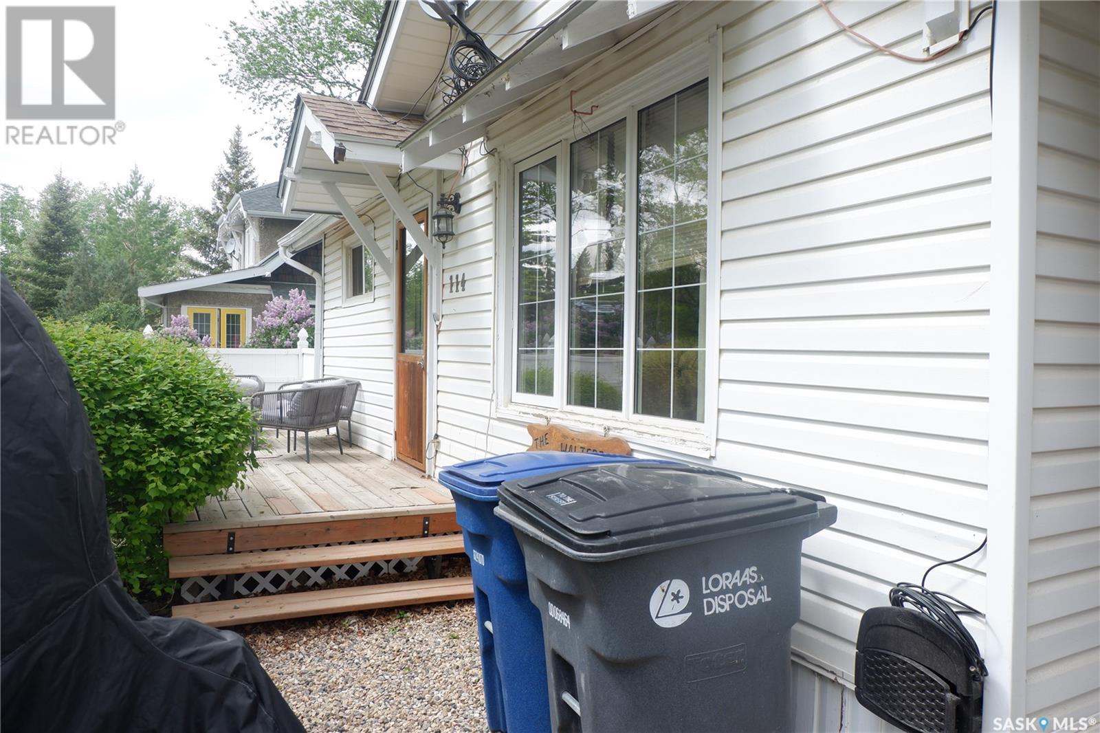 Property at 114 5th AVENUE W image 2