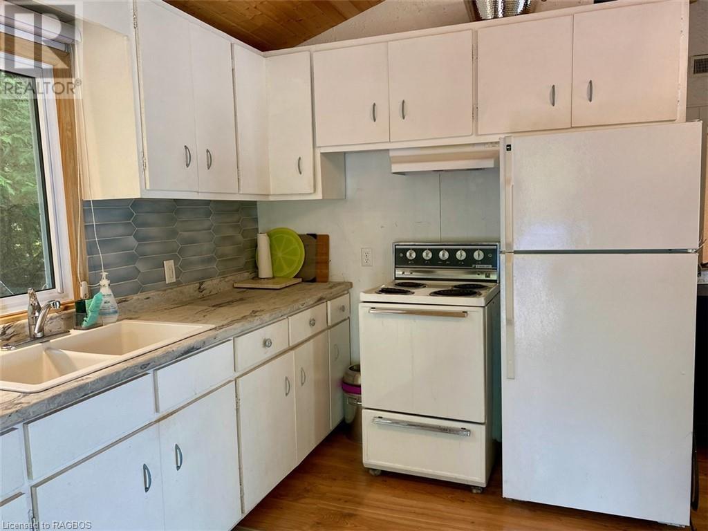 1520 2nd Avenue S, Saugeen Indian Reserve #29, Ontario  N0H 2L0 - Photo 6 - 40598320