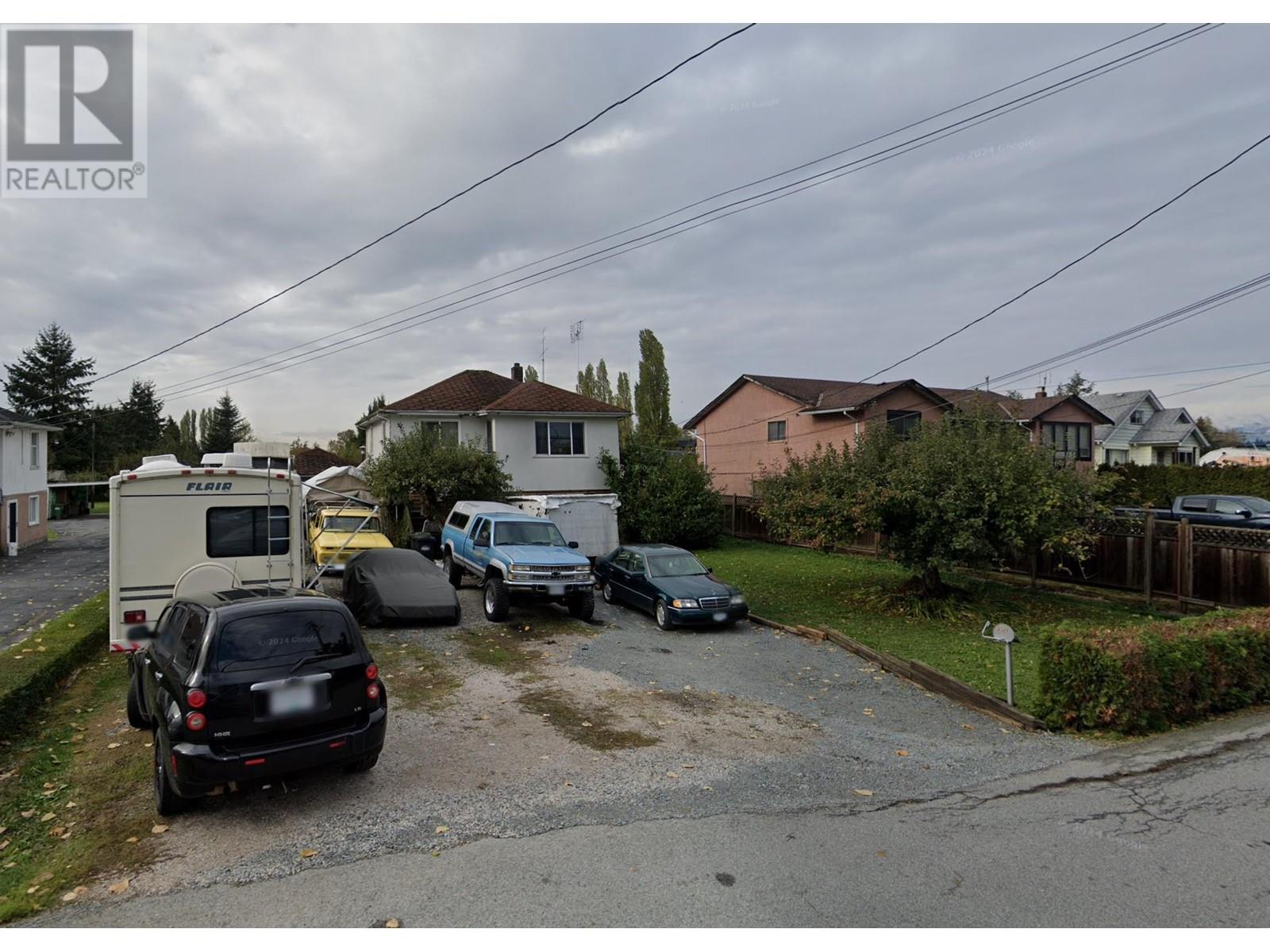 Listing Picture 11 of 13 : 4511 BOUNDARY ROAD, Richmond / 烈治文 - 魯藝地產 Yvonne Lu Group - MLS Medallion Club Member