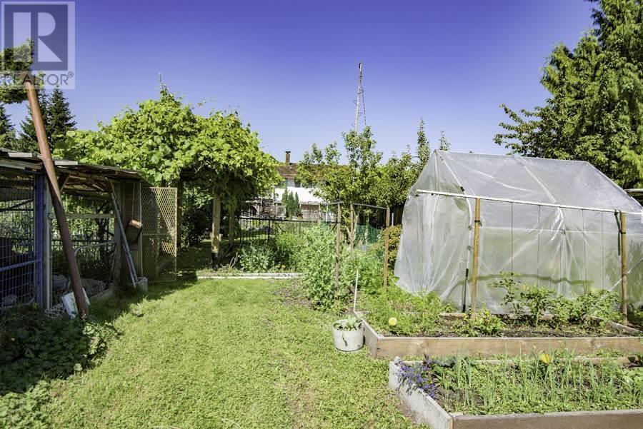 Listing Picture 18 of 19 : 4460 THOMPSON ROAD, Richmond / 烈治文 - 魯藝地產 Yvonne Lu Group - MLS Medallion Club Member