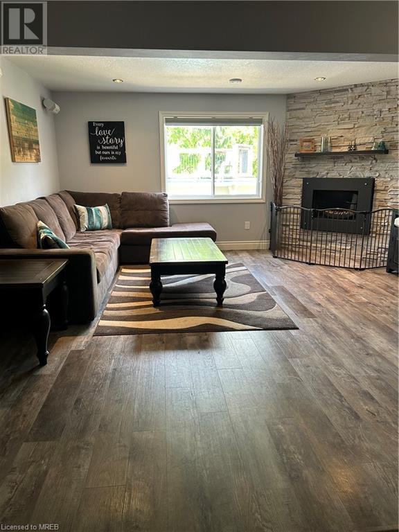 132 Walnut Grove Place, Lucan, Ontario  N0M 2J0 - Photo 29 - 40598383