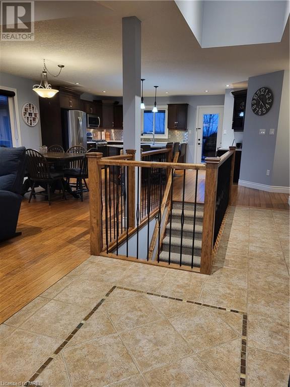 132 Walnut Grove Place, Lucan, Ontario  N0M 2J0 - Photo 4 - 40598383