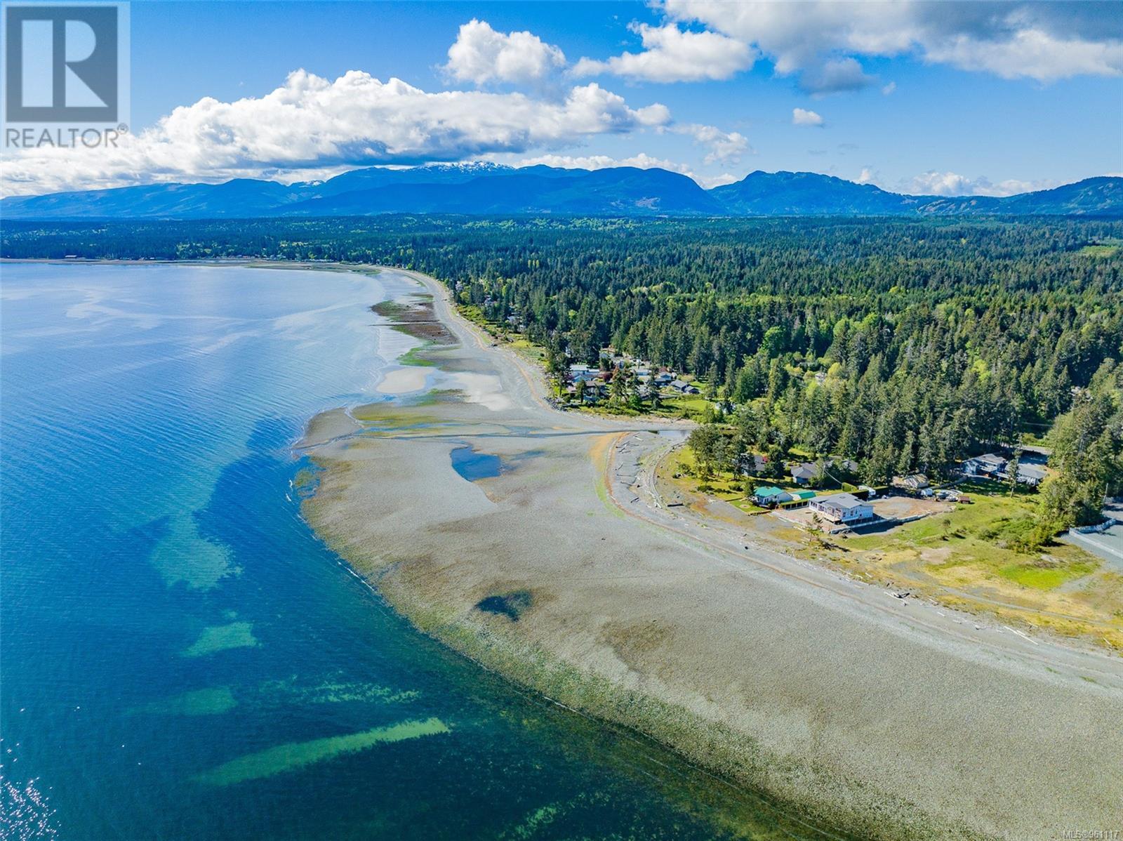 6435 Island Hwy, bowser, British Columbia