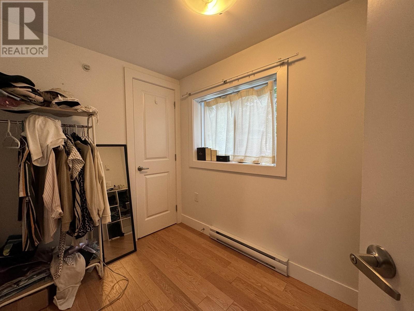 Property at 1475 RENFREW STREET image 4