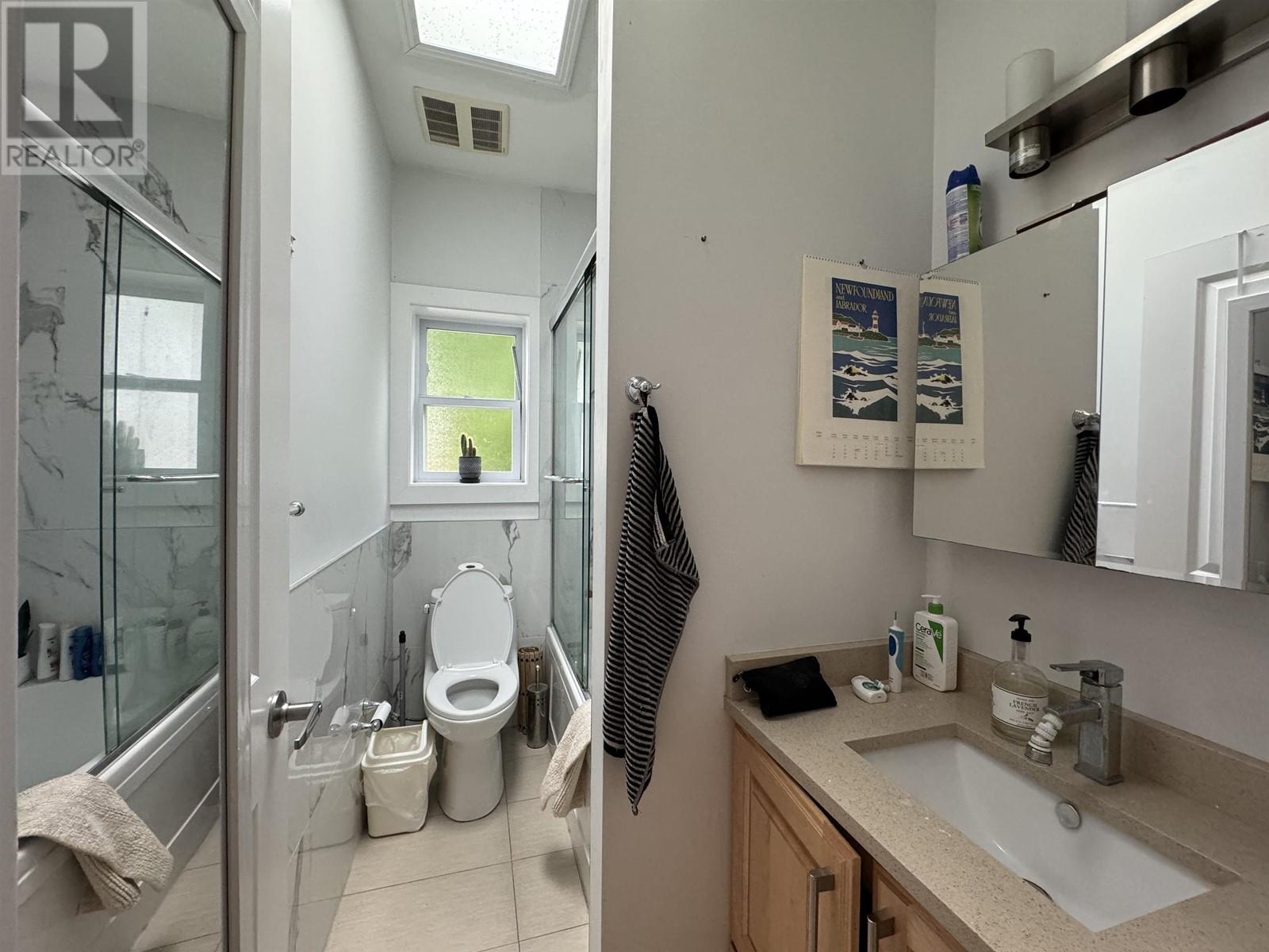 1475 Renfrew Street, Vancouver, British Columbia  V5K 4C5 - Photo 11 - R2888933