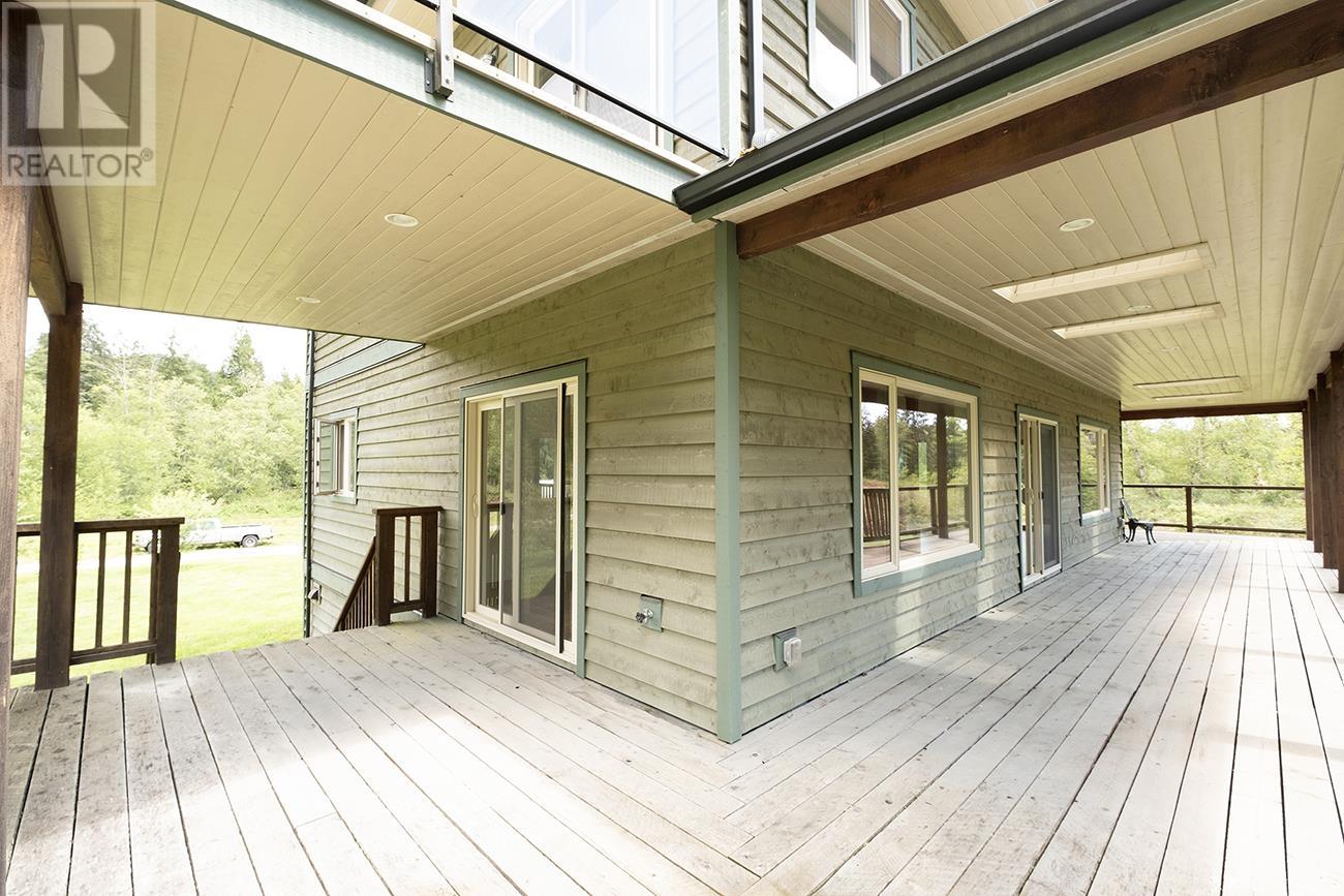 1900 Port Mellon Highway, Gibsons, British Columbia  V0N 1V6 - Photo 12 - R2890170