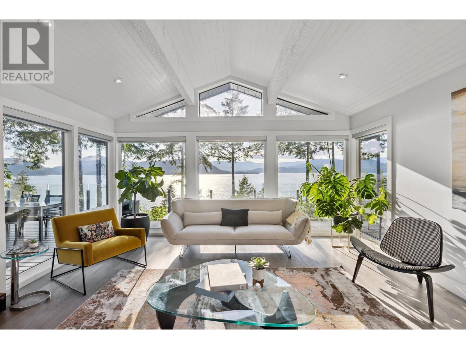 8579 ANSELL PLACE, west vancouver, British Columbia