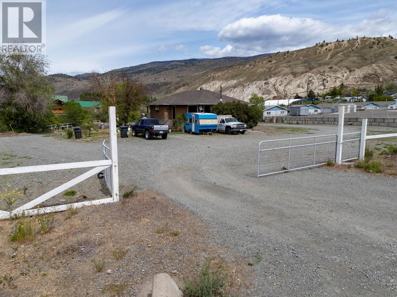 1405 CARIBOO HWY 97, cache creek, British Columbia
