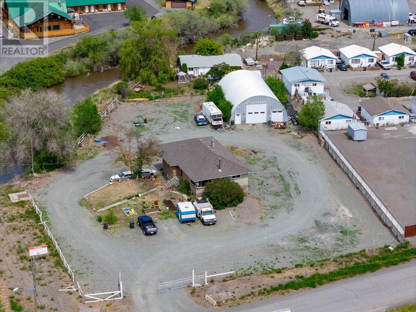 1405 Cariboo Hwy 97, Cache Creek, British Columbia   - Photo 13 - 177376