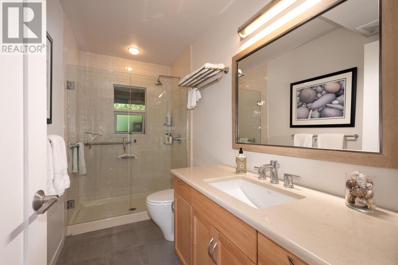 896 Taylor Road, Bowen Island, British Columbia  V0N 1G1 - Photo 18 - R2885537