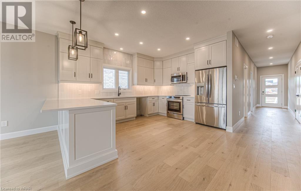 68 Weymouth Street, Elmira, Ontario  N3B 0E6 - Photo 6 - 40599926