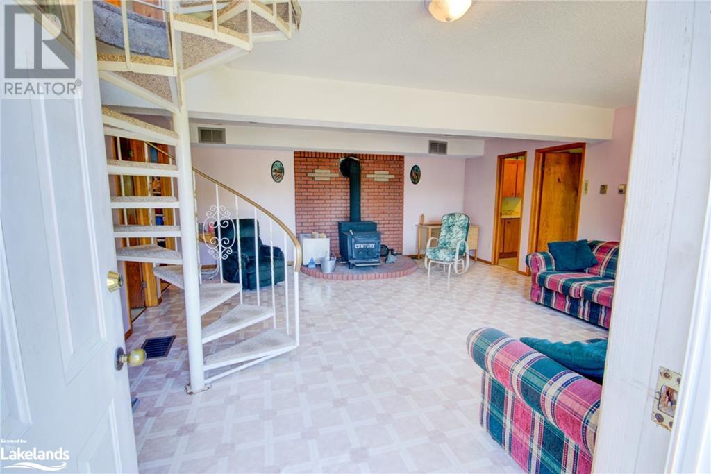 570 Jones Road, Gravenhurst, Ontario  P1P 1A1 - Photo 22 - 40596738