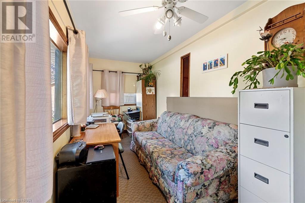 155 Quebec Street, Goderich, Ontario  N7A 2G8 - Photo 5 - 40599688