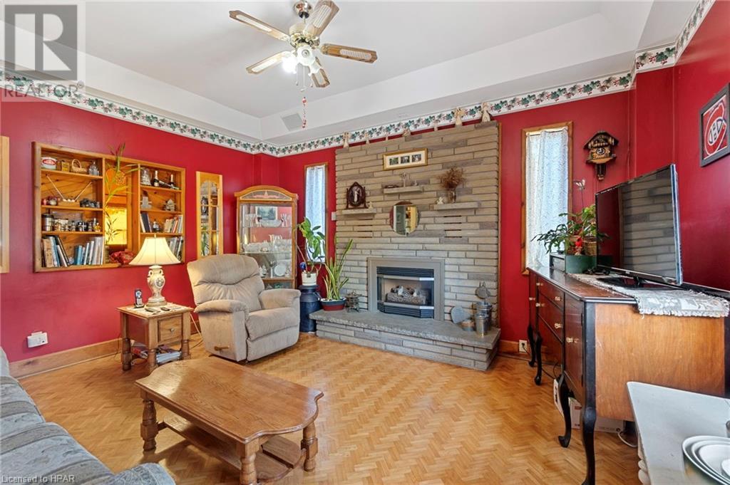 155 Quebec Street, Goderich, Ontario  N7A 2G8 - Photo 9 - 40599688