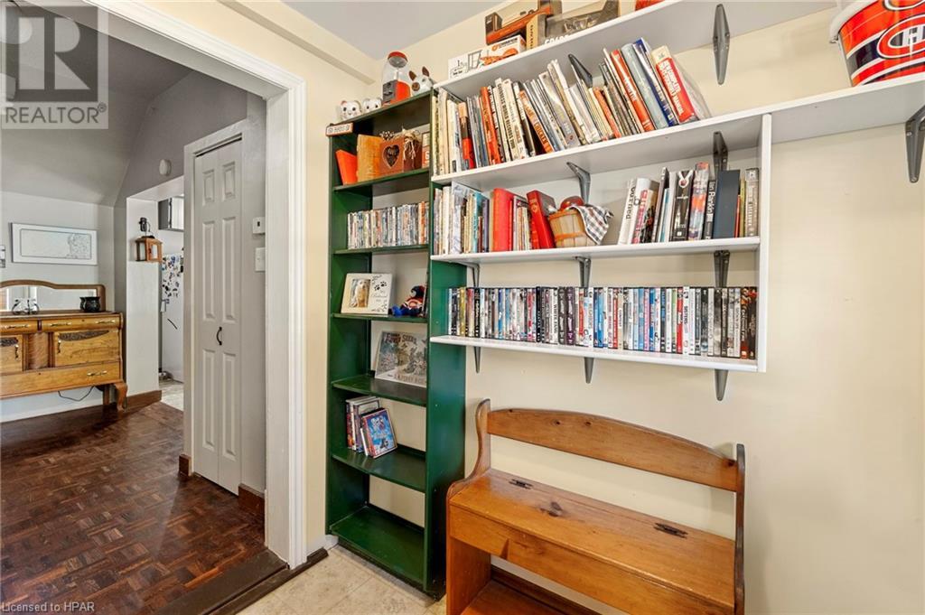 155 Quebec Street, Goderich, Ontario  N7A 2G8 - Photo 6 - 40599688