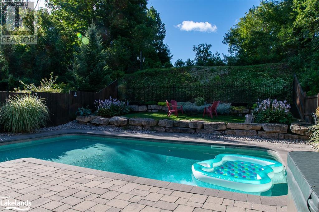 20 Lynden Street, Collingwood, Ontario  L9Y 0C4 - Photo 3 - 40599144