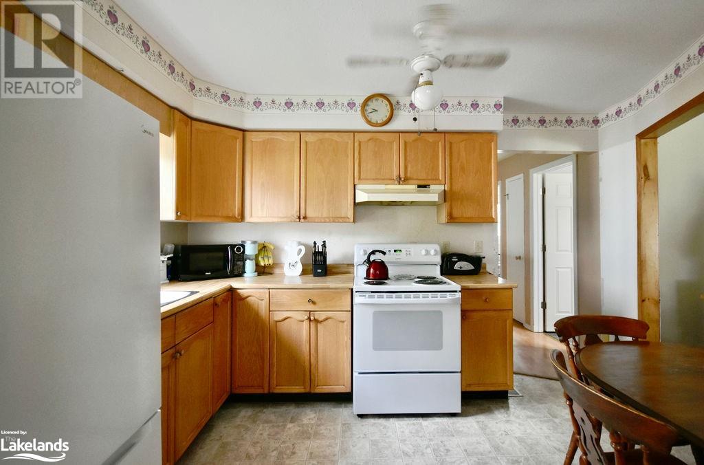 17 Corbeau Crescent, Penetanguishene, Ontario  L9M 1J9 - Photo 3 - 40598597