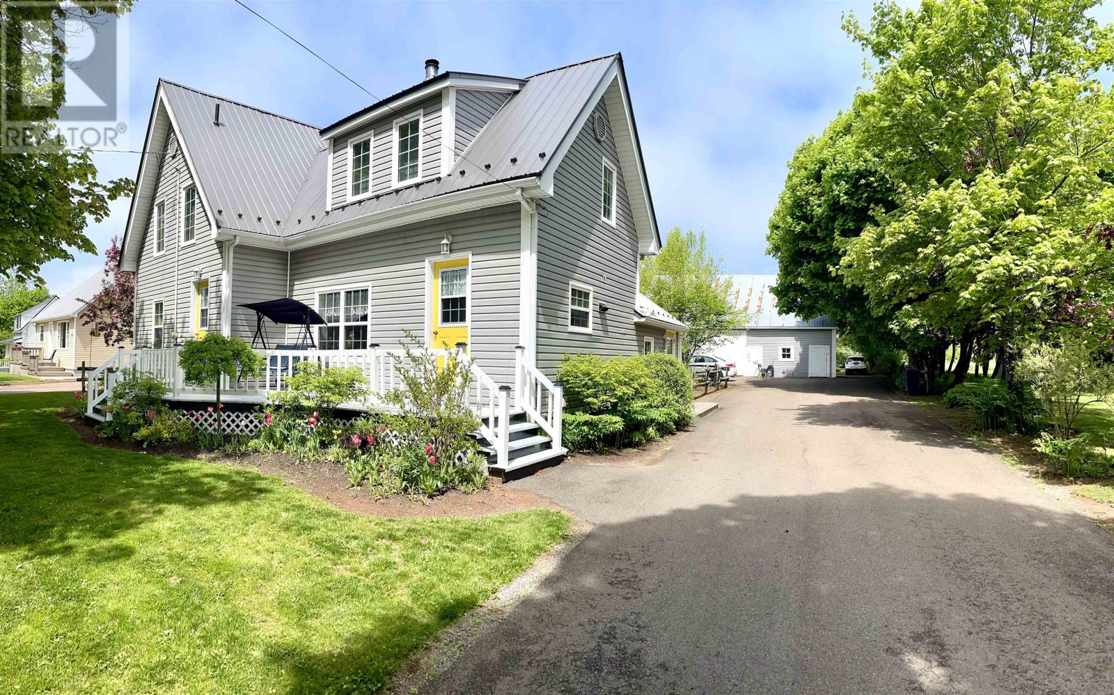 228 Phillip Street, Tignish, Prince Edward Island  C0B 2B0 - Photo 14 - 202412591