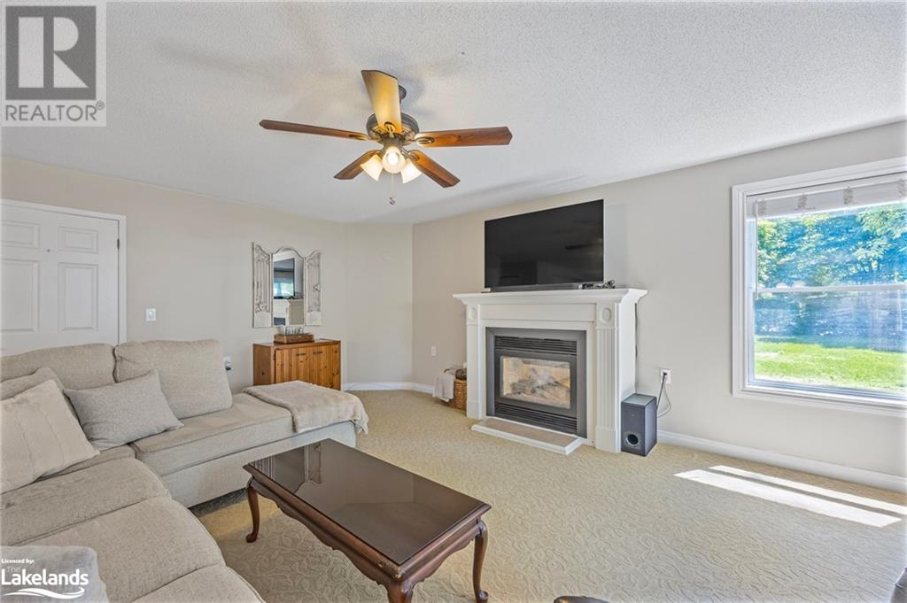 3326 Cleveland Avenue, Cumberland Beach, Ontario  L3V 0V9 - Photo 12 - 40599508