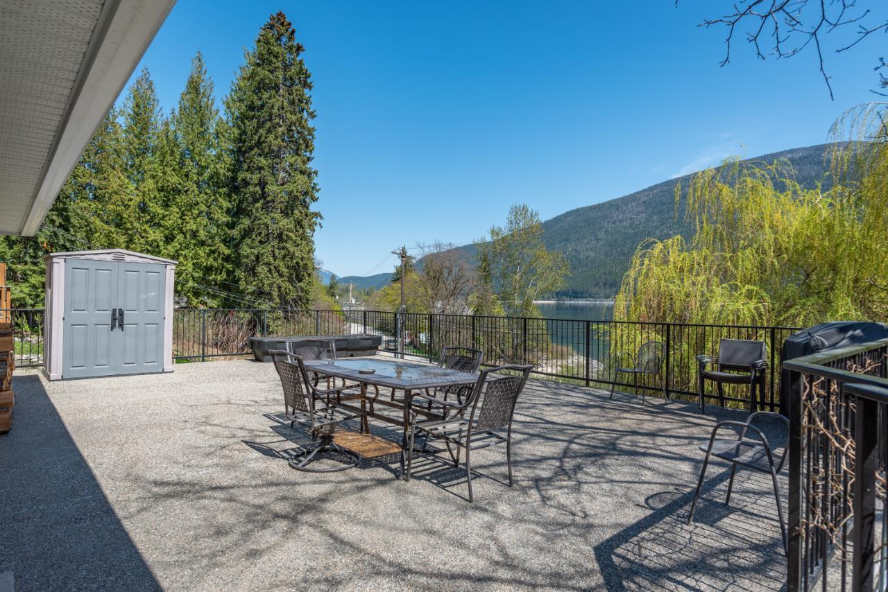 2465 Highway 3a, Nelson, British Columbia  V1L 6K7 - Photo 13 - 2477429