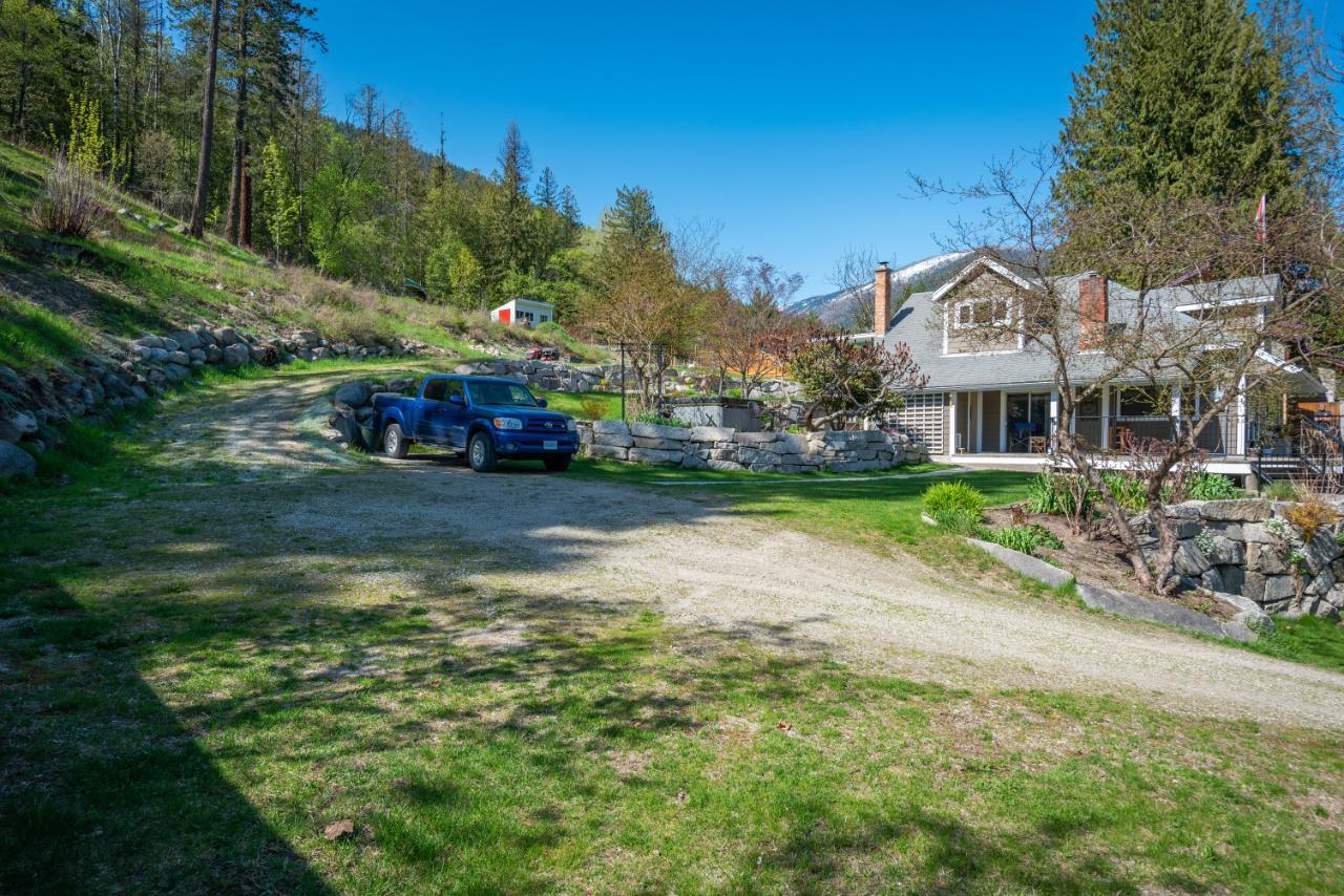 2465 Highway 3a, Nelson, British Columbia  V1L 6K7 - Photo 43 - 2477429