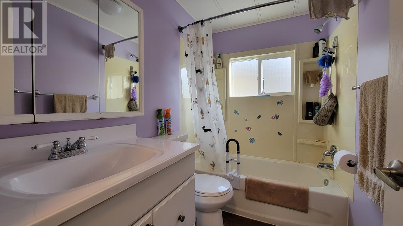 4001 Shuswap Rd, Kamloops, British Columbia  V2H 1S7 - Photo 16 - 178983