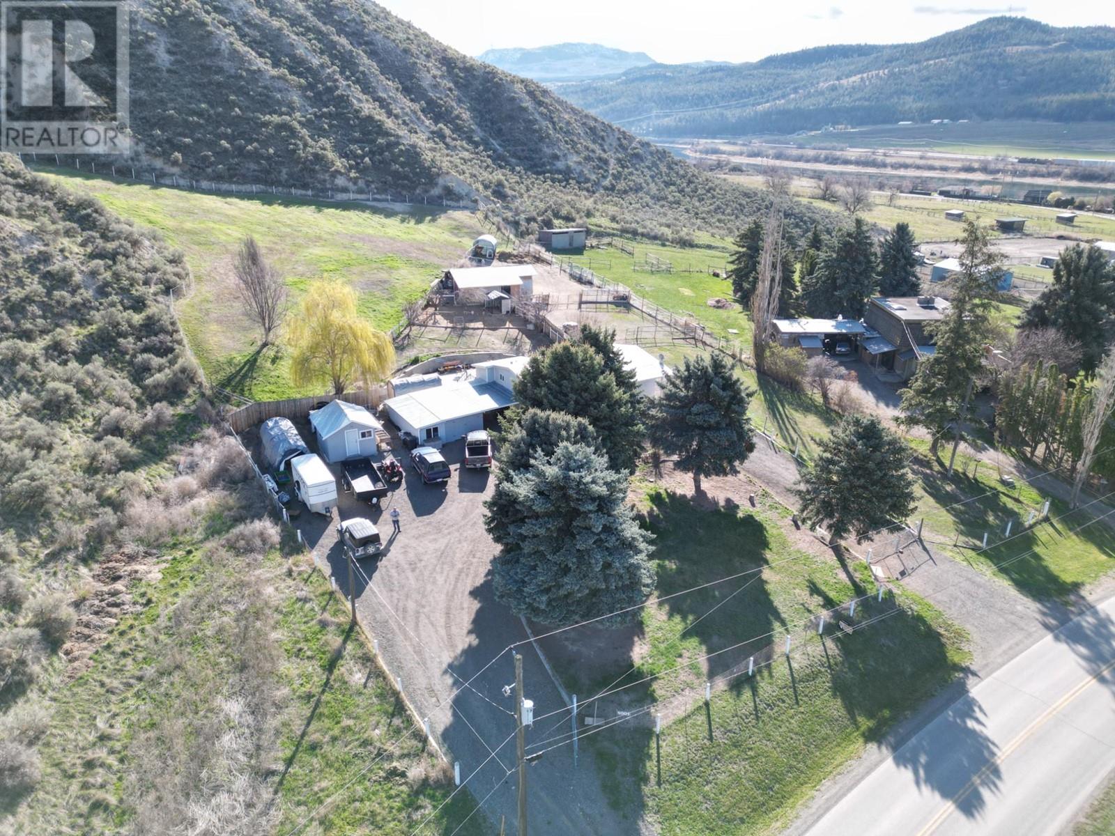 4001 Shuswap Rd, Kamloops, British Columbia  V2H 1S7 - Photo 2 - 178983