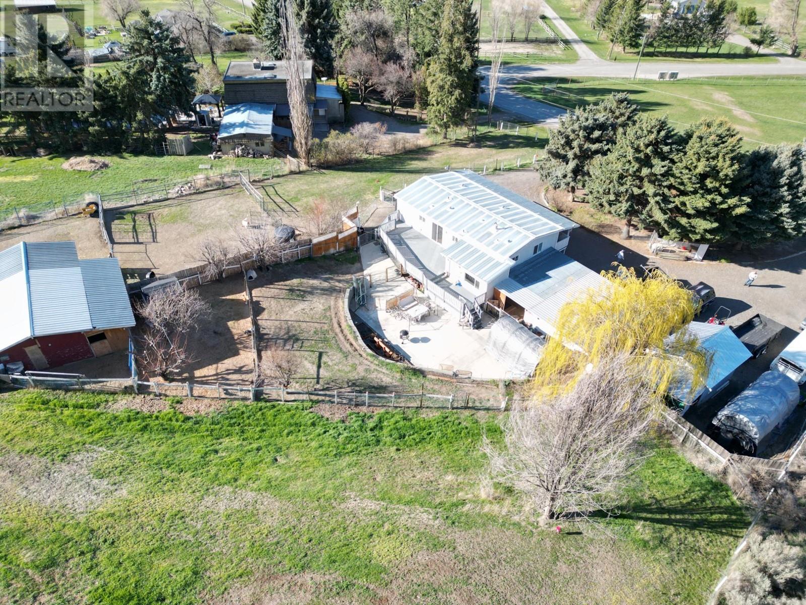 4001 Shuswap Rd, Kamloops, British Columbia  V2H 1S7 - Photo 44 - 178983