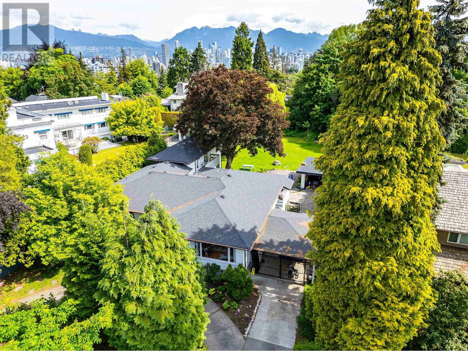 Listing Picture 16 of 16 : 3350 OSLER STREET, Vancouver / 溫哥華 - 魯藝地產 Yvonne Lu Group - MLS Medallion Club Member