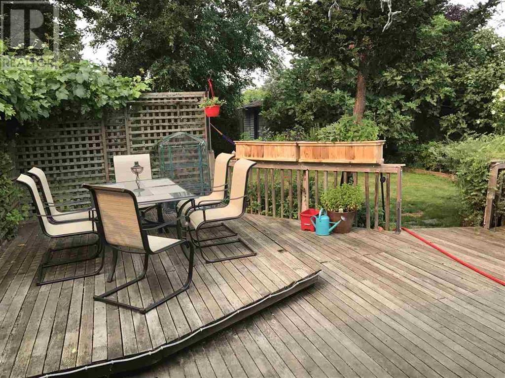 Listing Picture 4 of 4 : 9531 STEVESTON HIGHWAY, Richmond / 烈治文 - 魯藝地產 Yvonne Lu Group - MLS Medallion Club Member