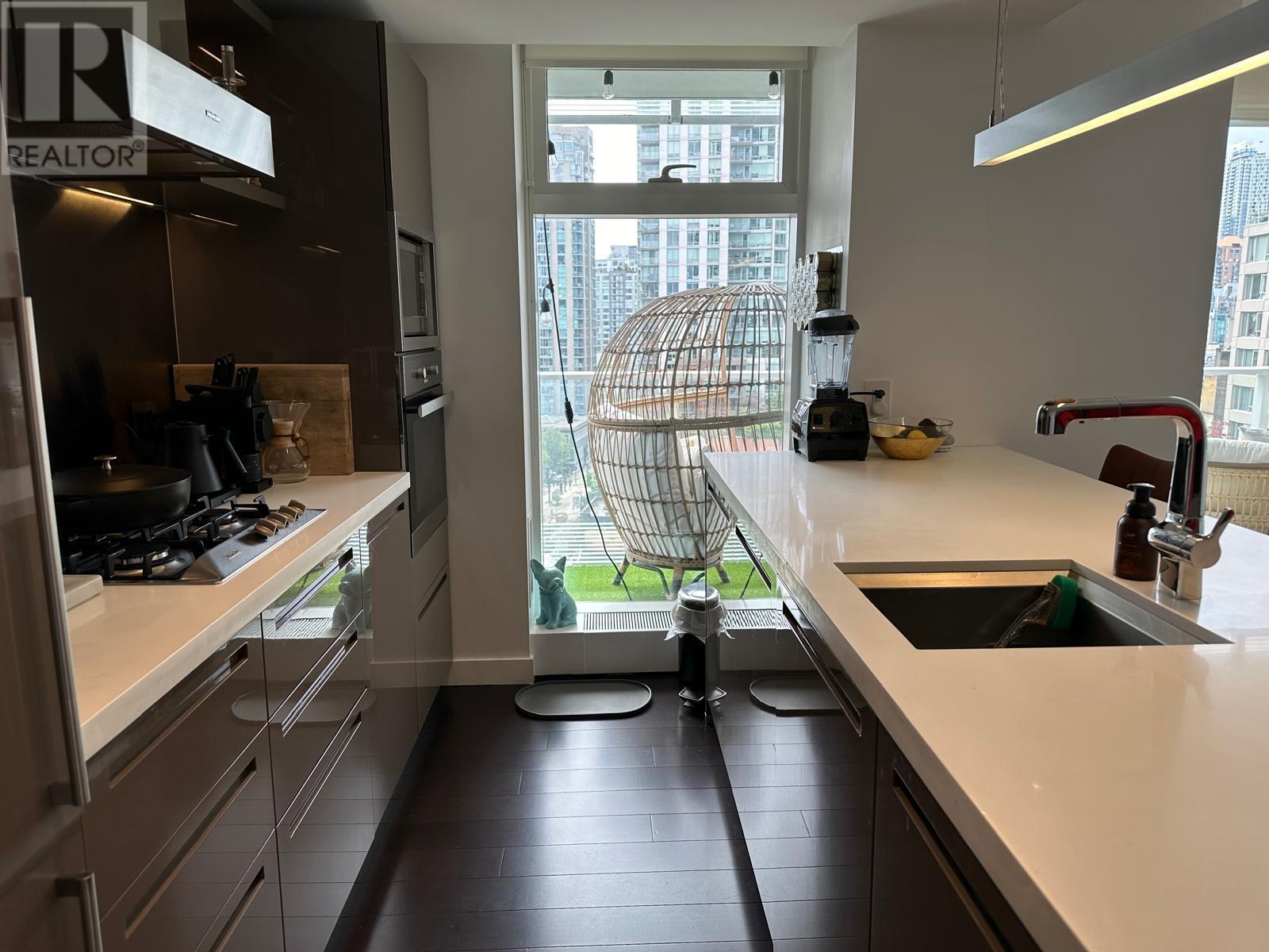 1001 777 Richards Street, Vancouver, British Columbia  V6B 0M6 - Photo 4 - R2890087