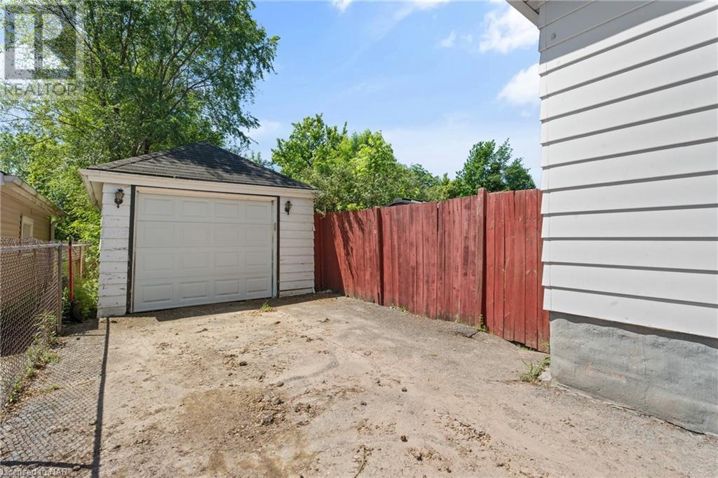 10 Monck Street, St. Catharines, Ontario  L2S 1L6 - Photo 21 - 40599851