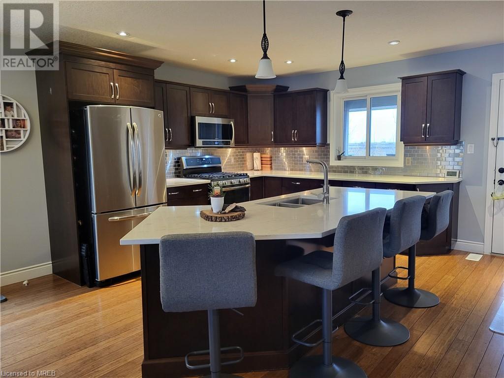 132 Walnut Grove Place, Lucan, Ontario  N0M 2J0 - Photo 10 - 40598383