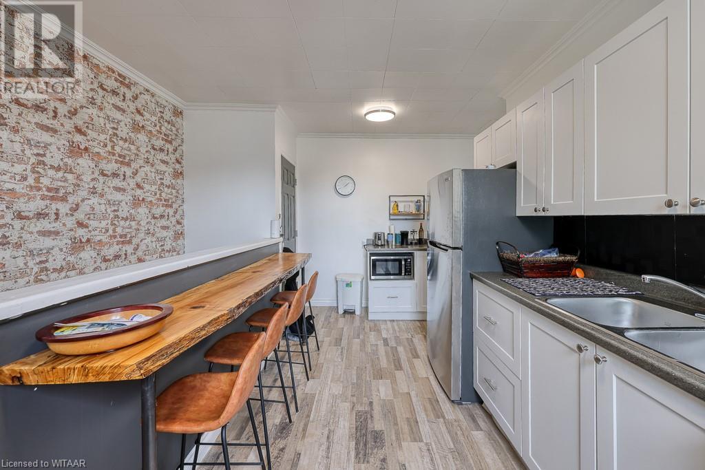 604 Dundas Street, Woodstock, Ontario  N4S 1C8 - Photo 14 - 40600920