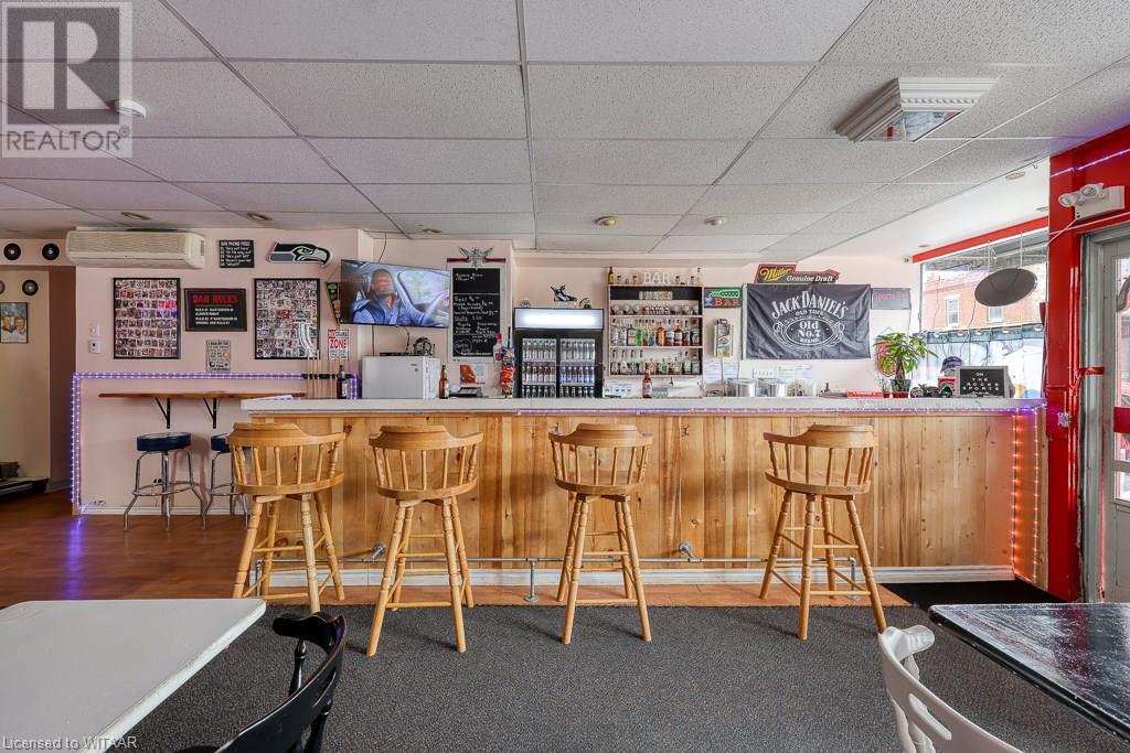 604 Dundas Street, Woodstock, Ontario  N4S 1C8 - Photo 3 - 40600920