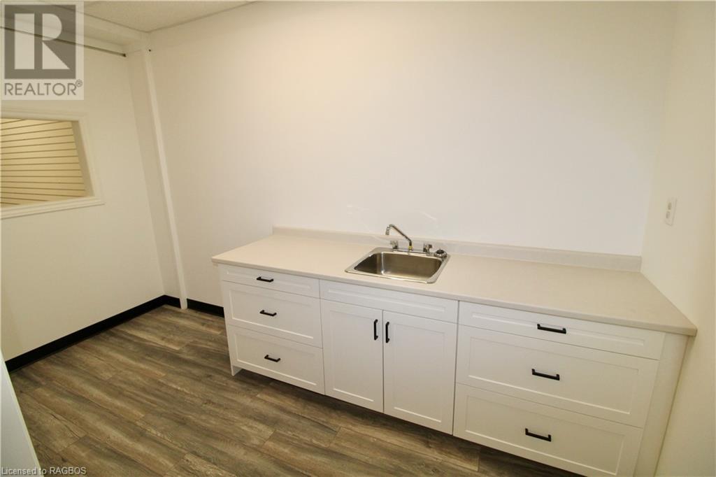 303/305 10th Street, Hanover, Ontario  N4N 1P1 - Photo 13 - 40599576