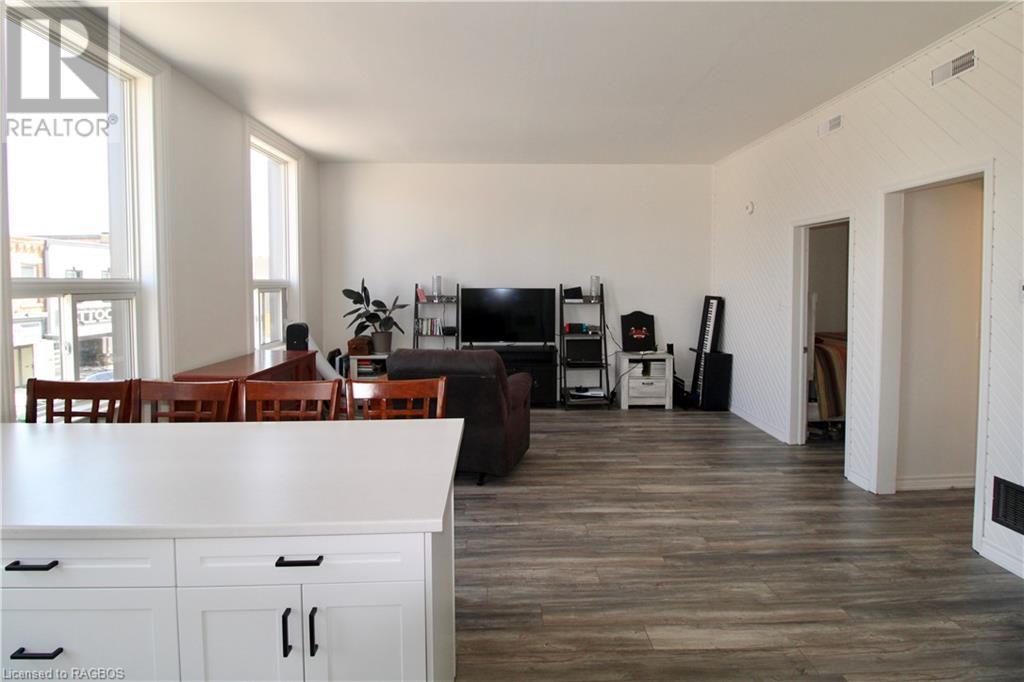 303/305 10th Street, Hanover, Ontario  N4N 1P1 - Photo 35 - 40599576