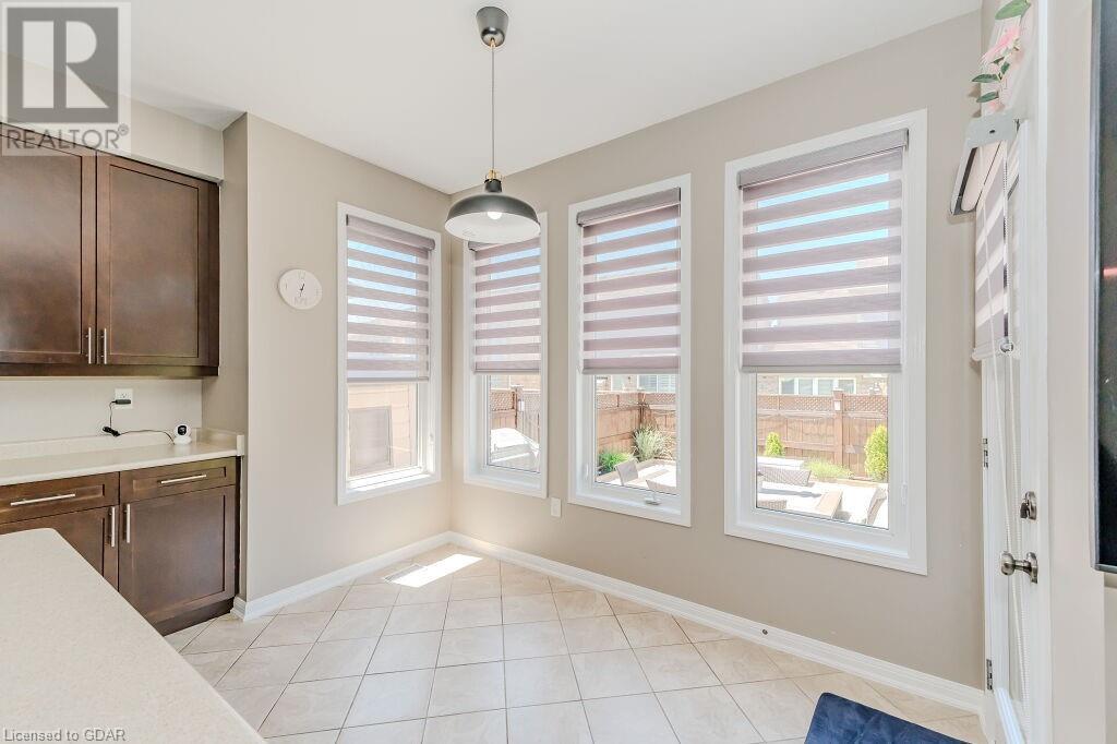 Image of property at 73 HOLLAND Circle