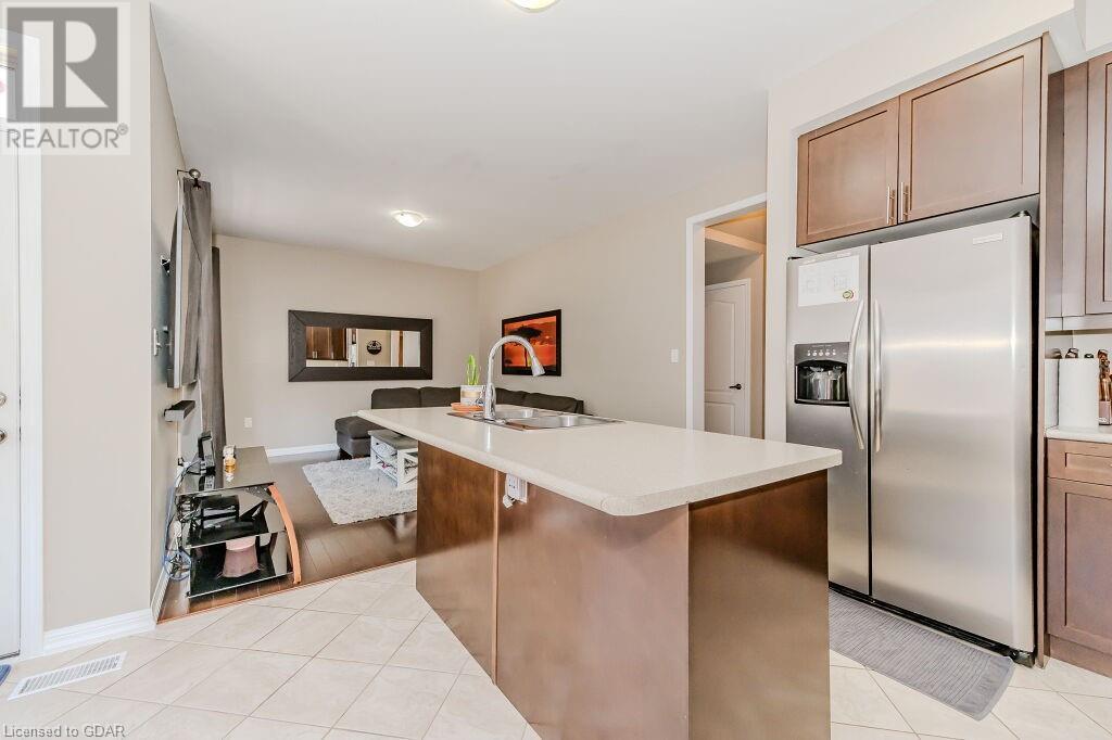 Image of property at 73 HOLLAND Circle