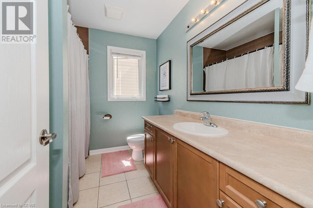 Image of property at 73 HOLLAND Circle