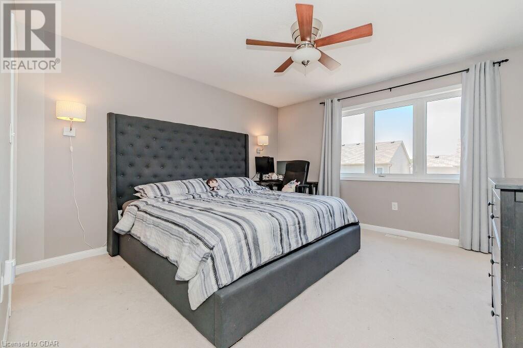 Image of property at 73 HOLLAND Circle