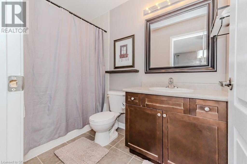 Image of property at 73 HOLLAND Circle