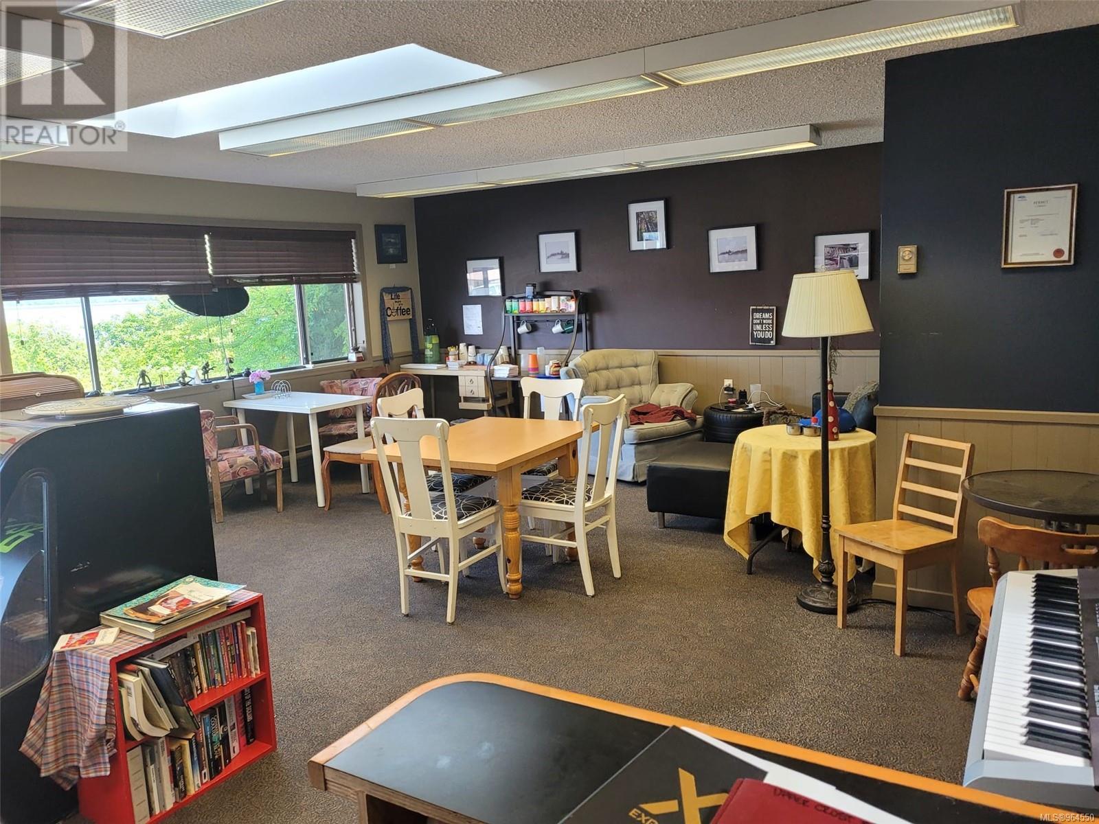 185 1st St, Sointula, British Columbia  V0N 3E0 - Photo 3 - 964550