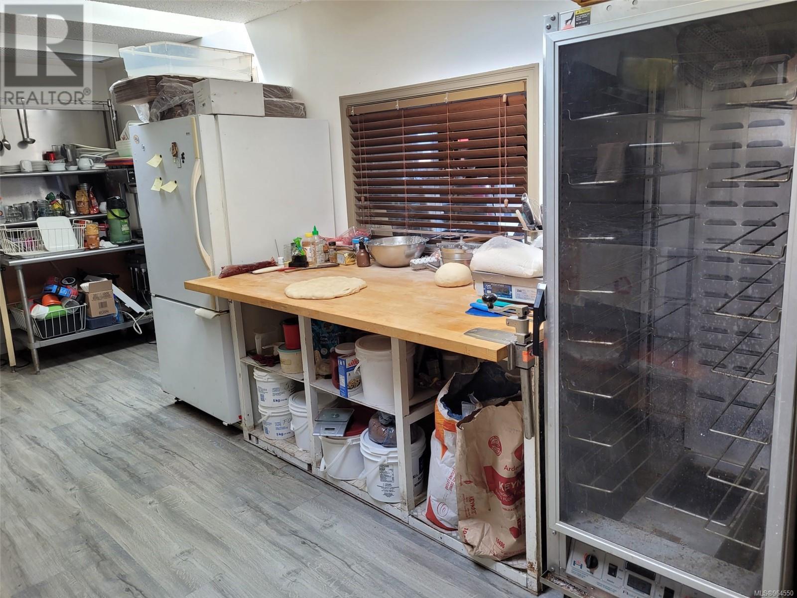 185 1st St, Sointula, British Columbia  V0N 3E0 - Photo 5 - 964550