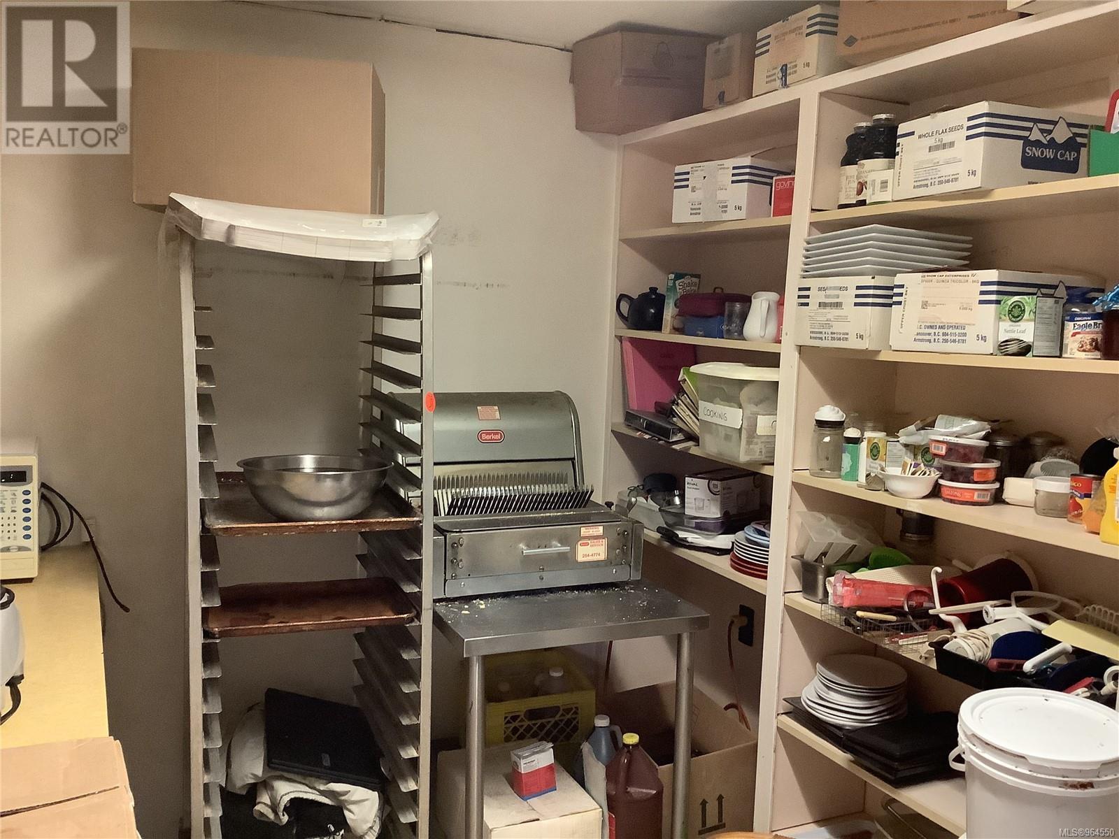 185 1st St, Sointula, British Columbia  V0N 3E0 - Photo 8 - 964550