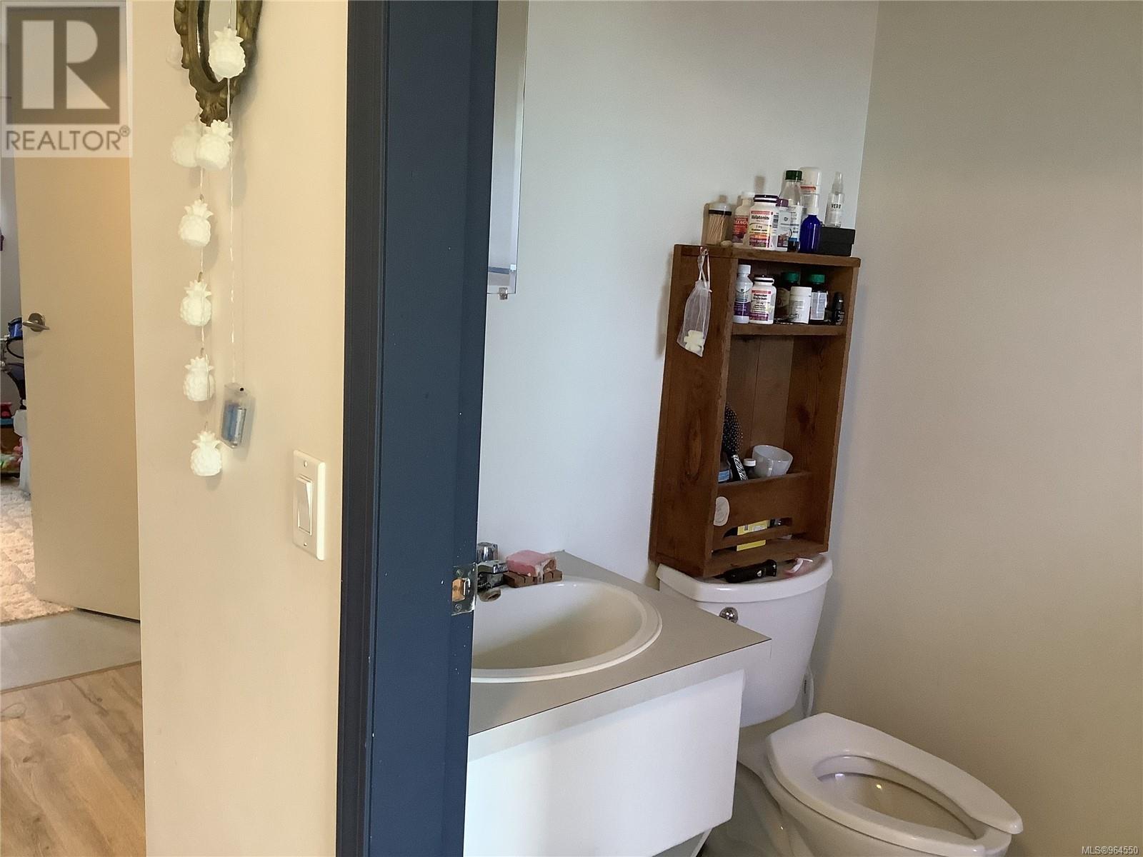 185 1st St, Sointula, British Columbia  V0N 3E0 - Photo 12 - 964550