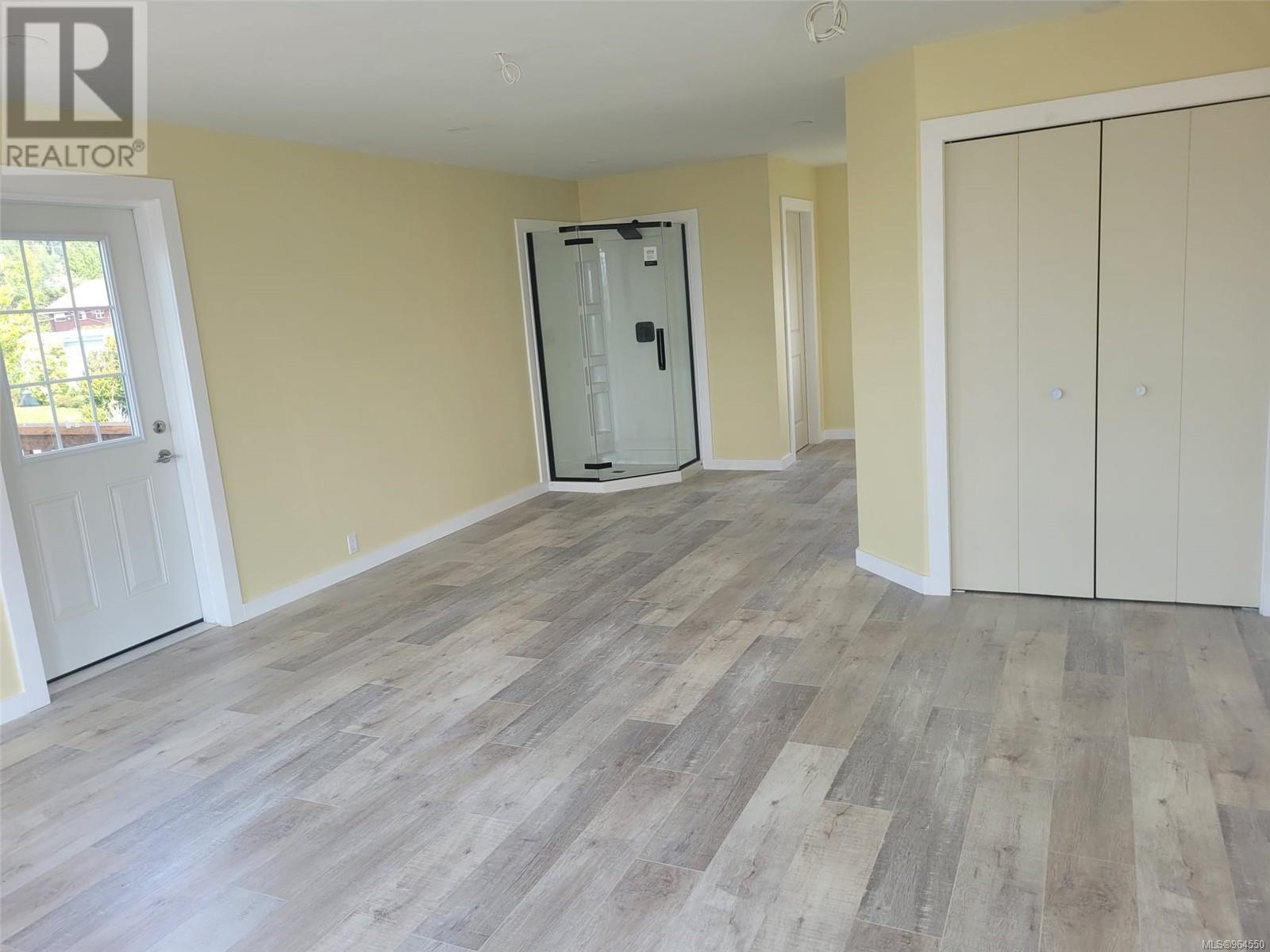 185 1st St, Sointula, British Columbia  V0N 3E0 - Photo 33 - 964550