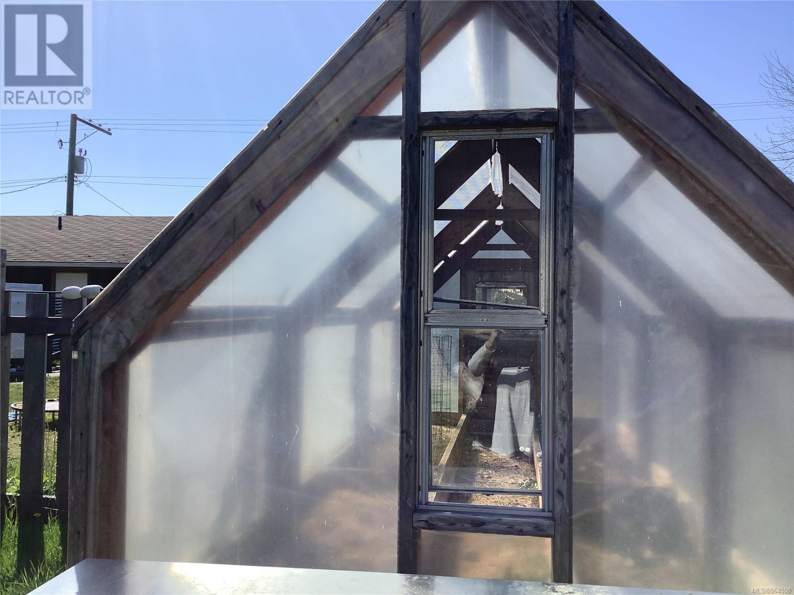 185 1st St, Sointula, British Columbia  V0N 3E0 - Photo 34 - 964550